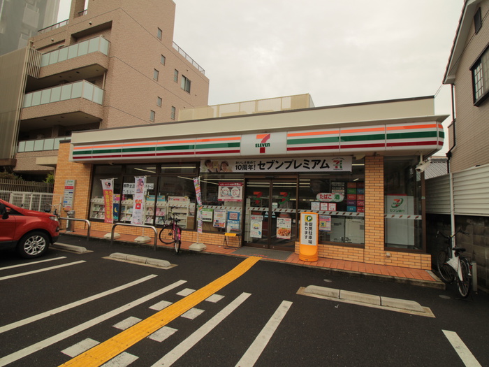 コンビニ　セブンイレブン（コンビニ）まで42m