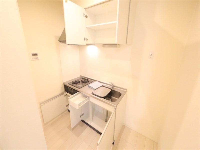 キッチン　システムキッチン（ガス2口コンログリル付）