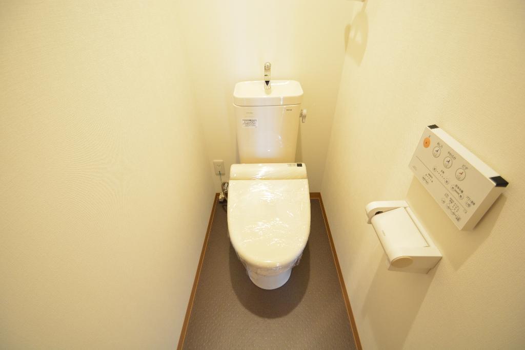 トイレ　シャワー付トイレ