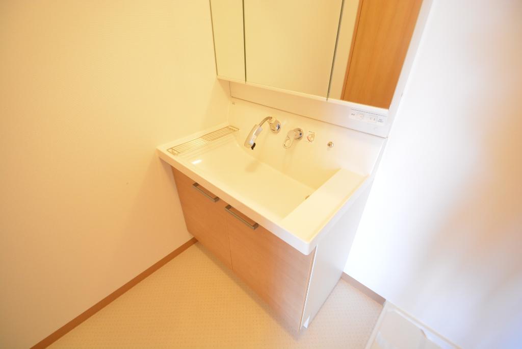 洗面設備　洗髪洗面化粧台