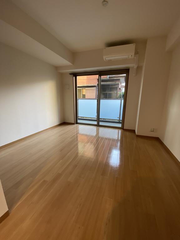 居室・リビング　別号室参考写真です♪