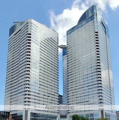 ショッピングセンター　晴海トリトン商業施設運営事務所（ショッピングセンター）まで817m