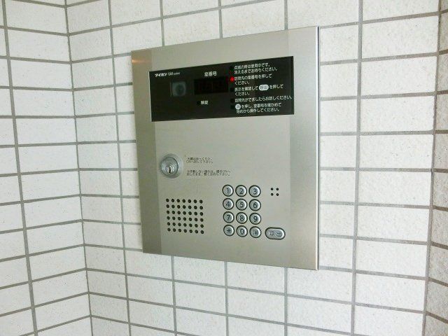 セキュリティ　安心のオートロック完備