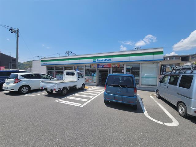 コンビニ　ファミリーマート広古新開七丁目店（コンビニ）まで282m