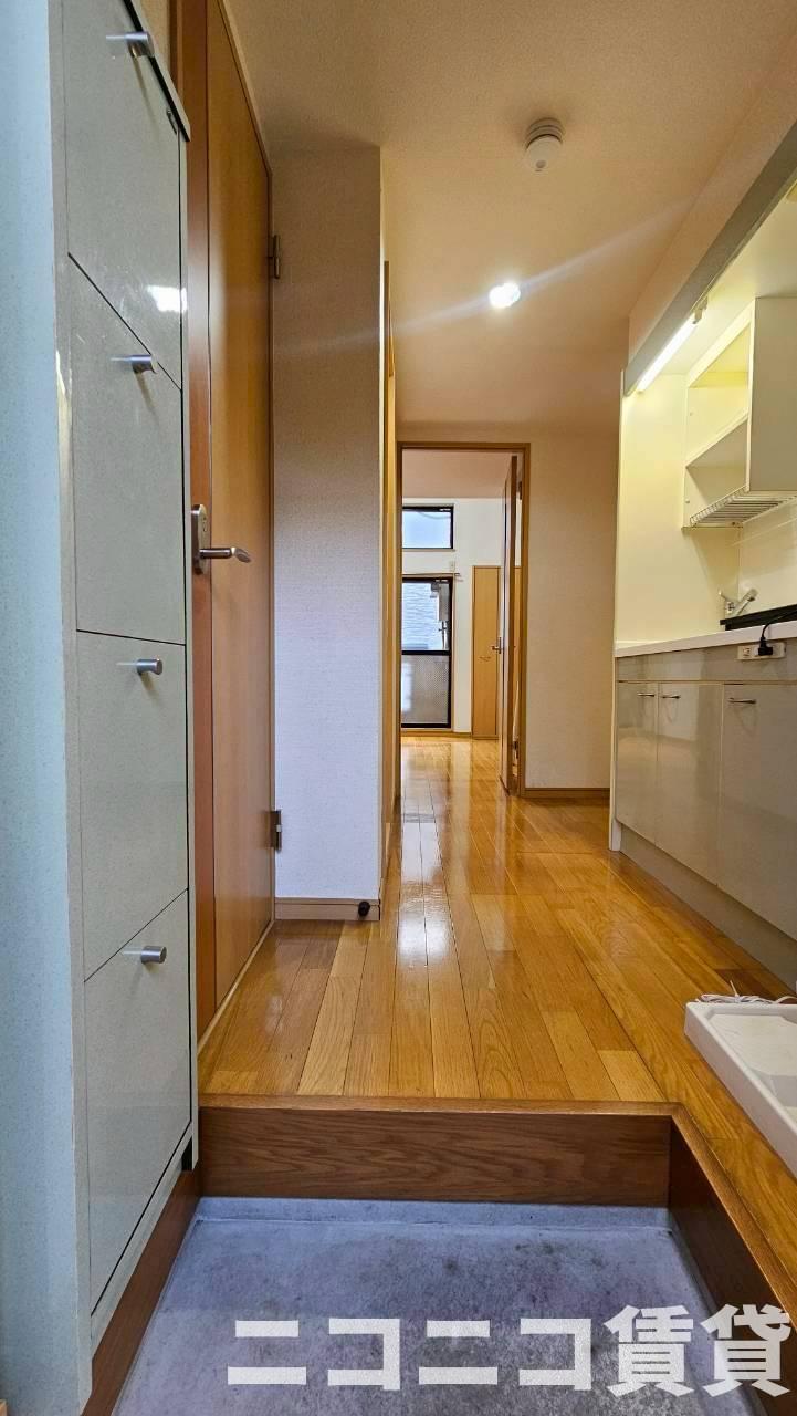 玄関　別号室イメージの為、現状を優先致します。