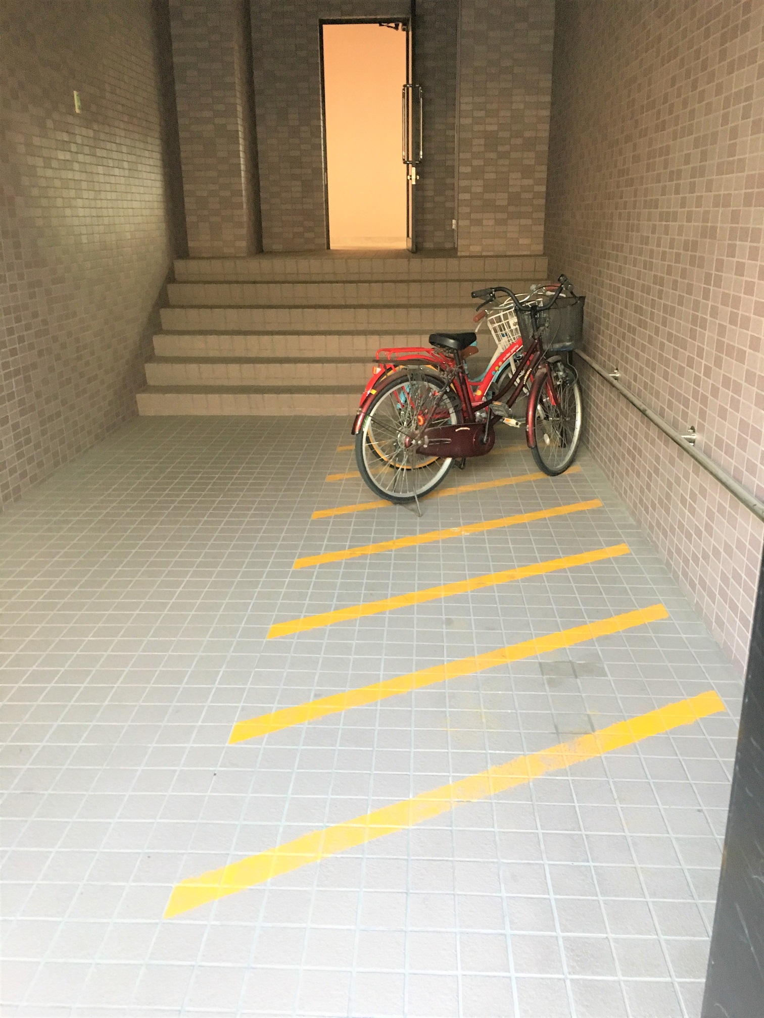 エントランス　エントランス・駐輪場