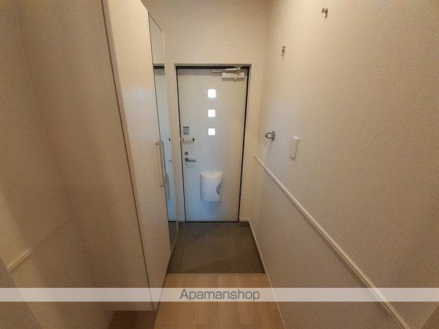 ラ・プルミエール和貴 Bの玄関写真