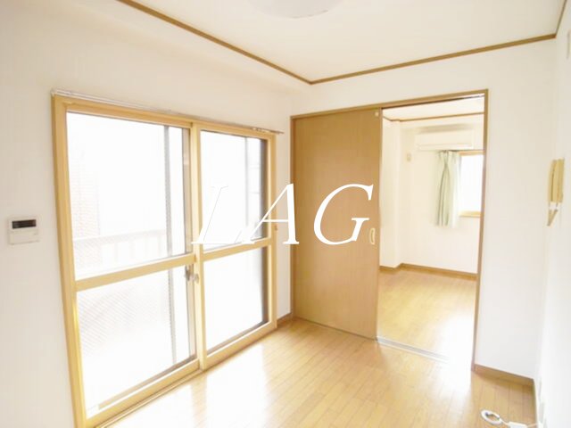 居室・リビング　洋室のお部屋です。