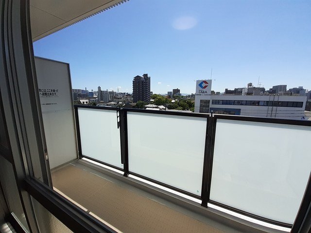 バルコニー　広々としたバルコニーです