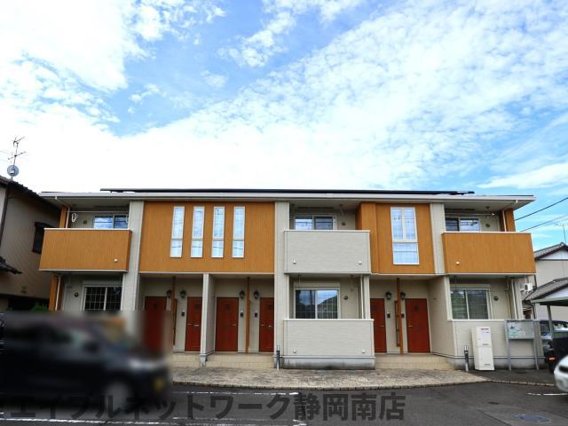 建物外観　落ち着いた雰囲気の外観です