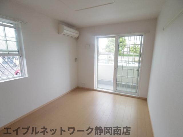 居室・リビング　使いやすい居間です