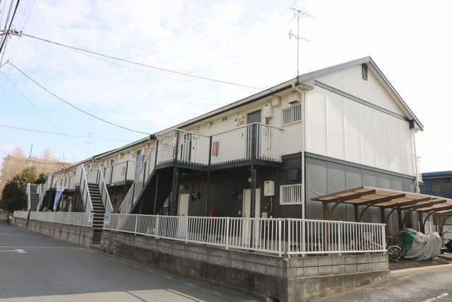 行田ハイツＤ棟の建物外観