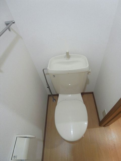 【熊本市北区清水亀井町のアパートのトイレ】