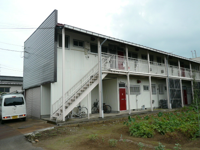 コーポ大山の建物外観