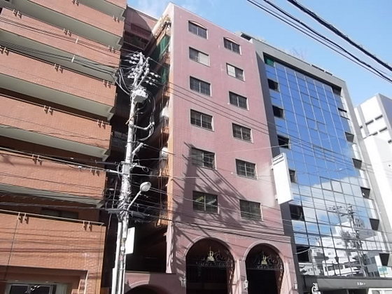 広島市中区上八丁堀のマンションの建物外観