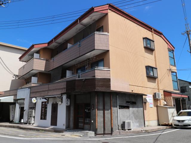 奈良市登美ヶ丘のマンションの建物外観