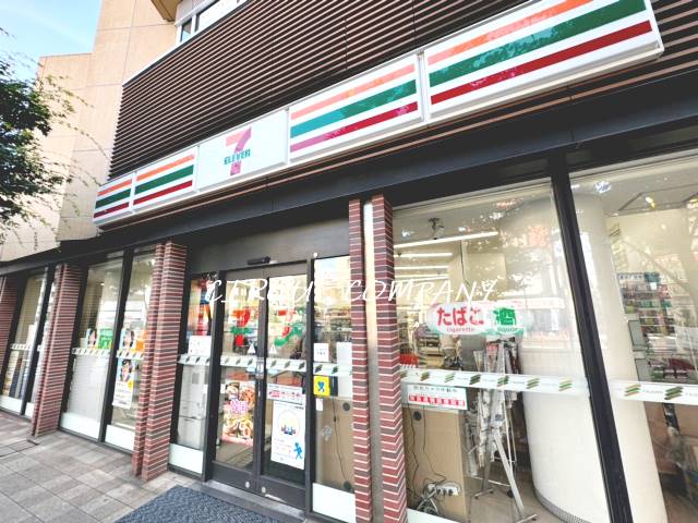 【ＺＯＯＭ横浜桜木町のコンビニ】