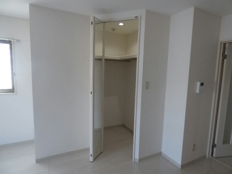 収納　※反転タイプのお写真です