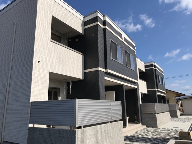 建物外観　外観写真（昼）