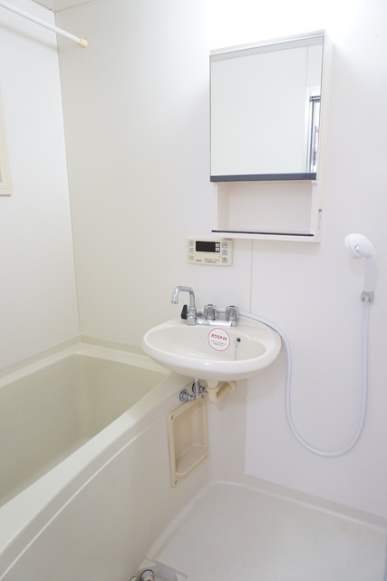 バス・シャワールーム　バスルームです☆