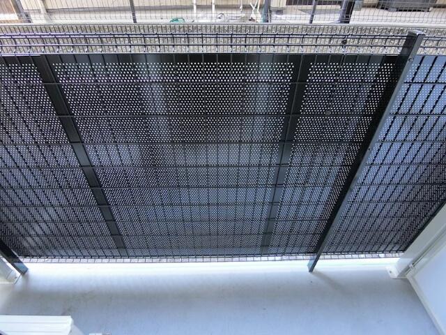 バルコニー　陽当たり良好なバルコニーです