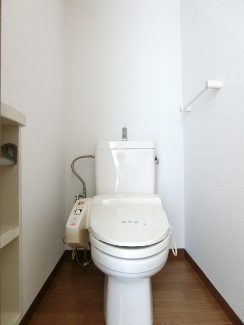 トイレ　トイレもきれいです