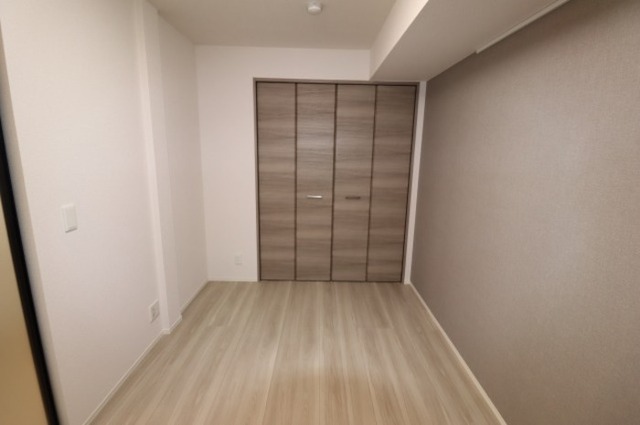 その他部屋・スペース　玄関側洋室？