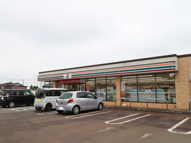 コンビニ　セブンイレブン（コンビニ）まで2300m