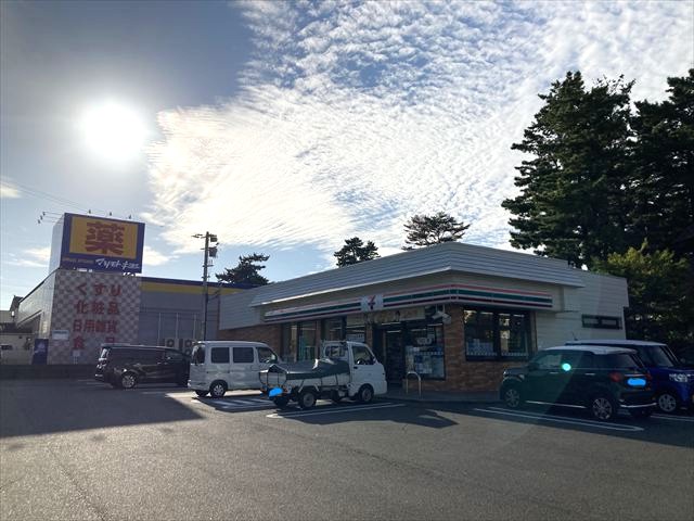 コンビニ　セブンイレブン新潟有明店（コンビニ）まで384m
