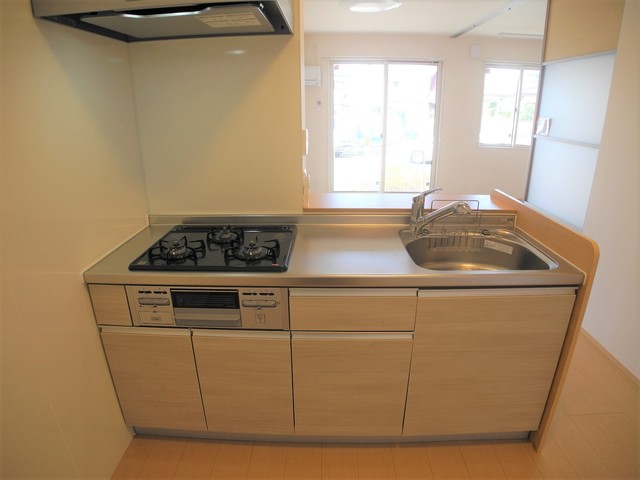 キッチン　※室内画像は別号室のもの