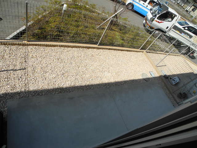 バルコニー　※室内画像は別号室のもの