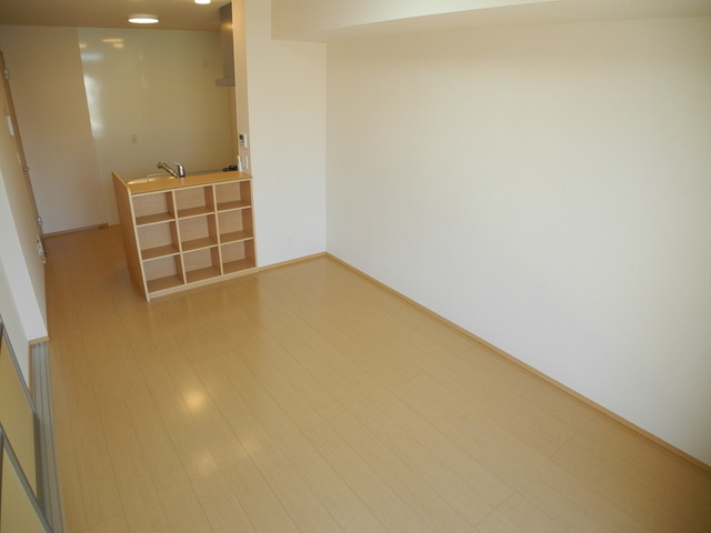 居室・リビング　※室内画像は別号室のもの