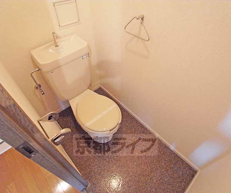 トイレ　清潔感のあるトイレです