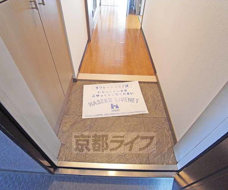 玄関　明るい玄関です。