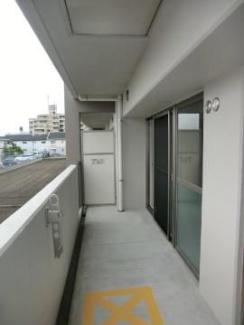 　バルコニー　ベランダ