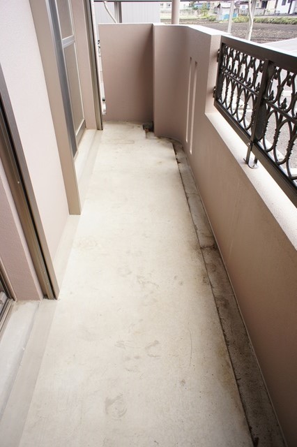 バルコニー　図面と現状に相違がある場合には現状を優先