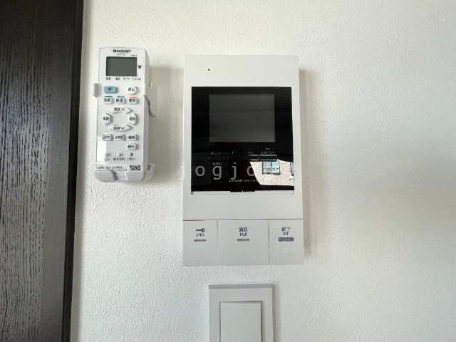 セキュリティ　モニター付きインターホン