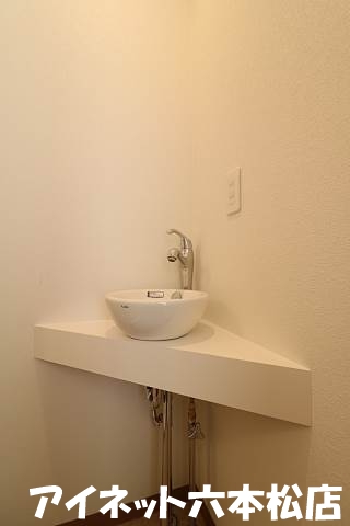 洗面設備　この価格で脱衣スペースが嬉しい