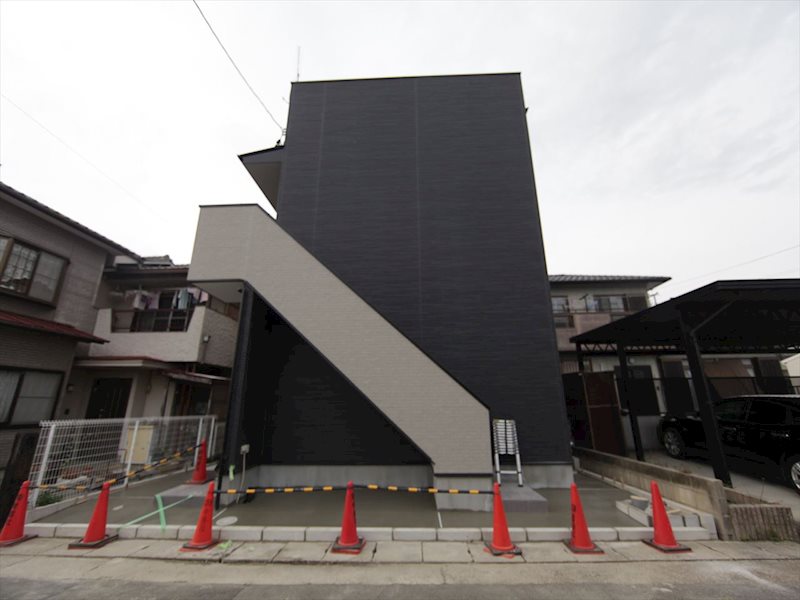 建物外観　外観　デザイナーズ　光インターネット無料