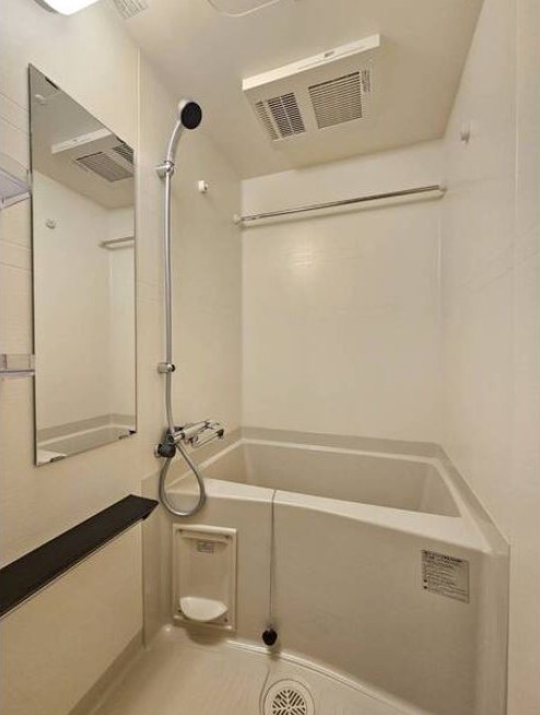 バス・シャワールーム　浴室乾燥機付き