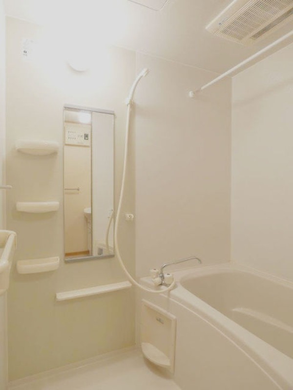 バス・シャワールーム　図面と現状に相違がある場合には現状を優先