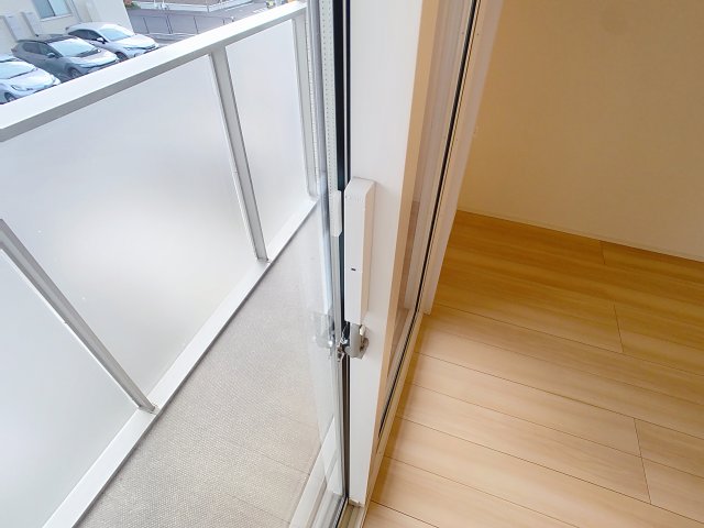 バルコニー　写真、間取図面、設備、概要などが現況と異なる場合は現況優先と