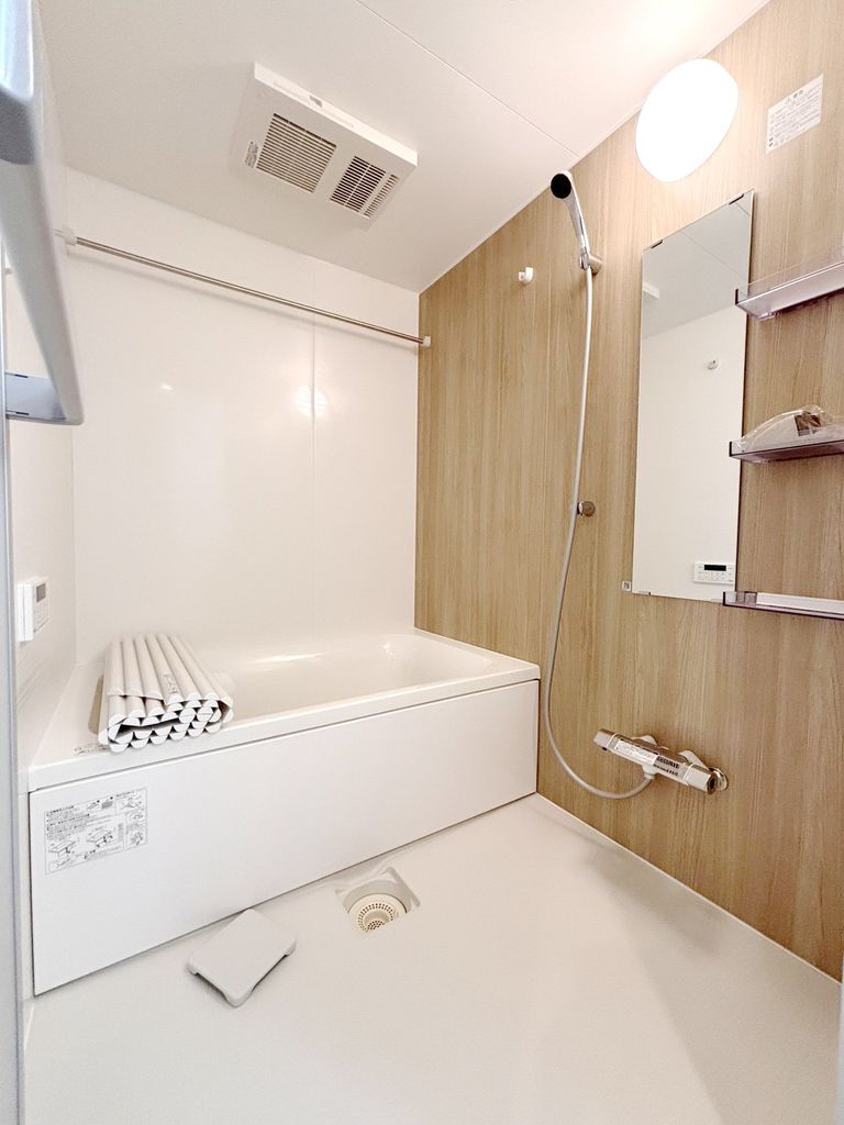 バス・シャワールーム　バス