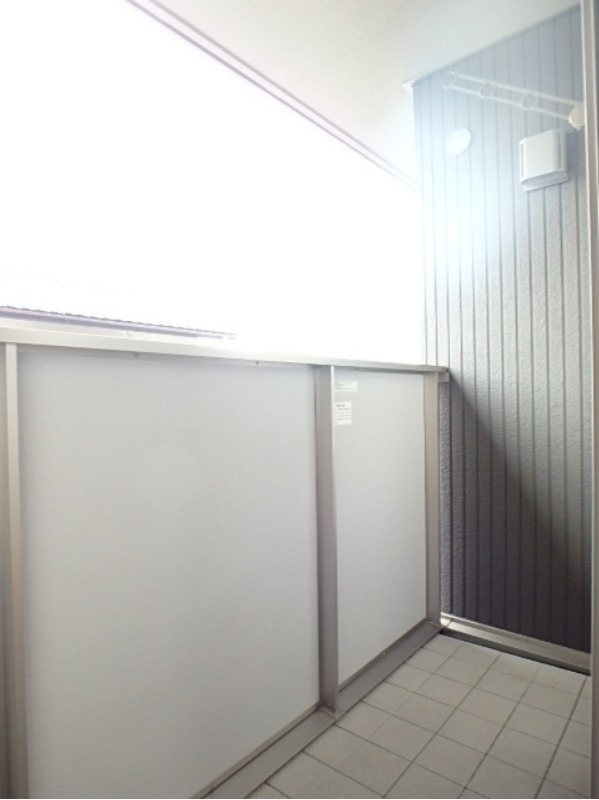 バルコニー　図面と現状に相違がある場合には現状を優先