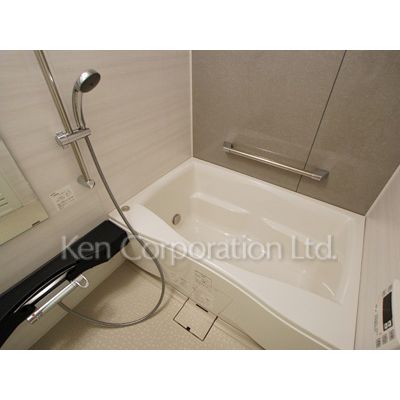 バス・シャワールーム　同タイプ14階のお部屋を撮影。仕様が異なることがあります。