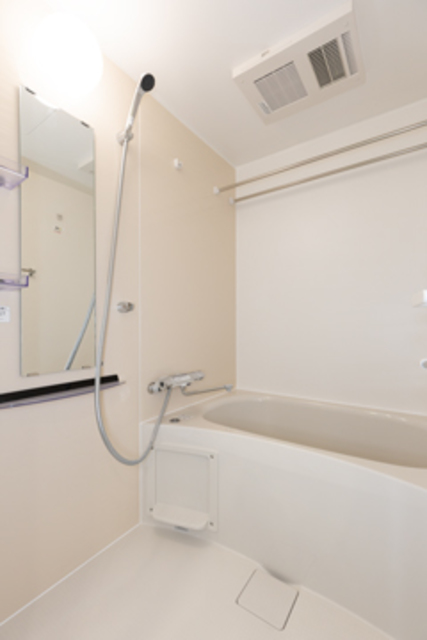 バス・シャワールーム　※写真は同タイプ住戸です。