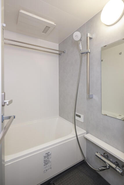 バス・シャワールーム　※写真は同タイプ住戸です。