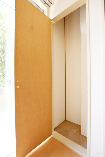 収納　洋室４．５帖　収納あり。