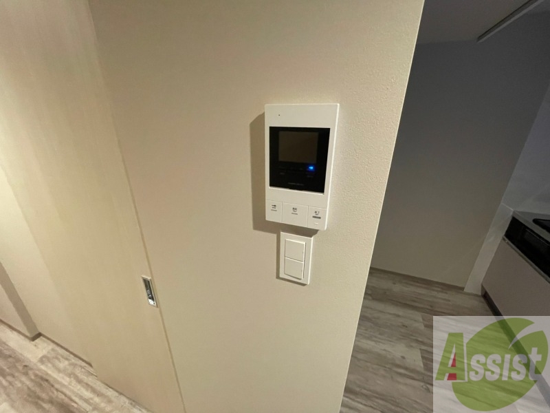 セキュリティ　モニターホンなので来客の顔が見れます。安心ですね！