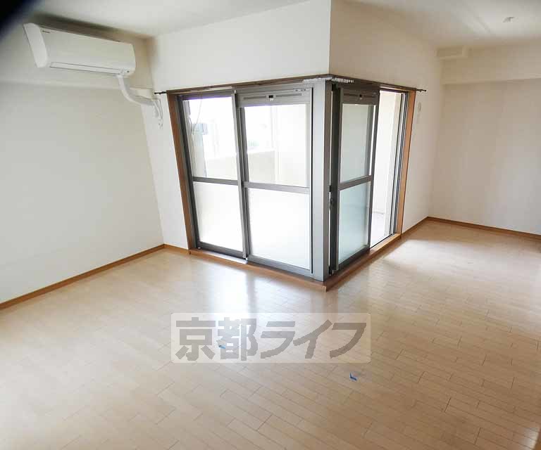 居室・リビング　開放感のあるお部屋です